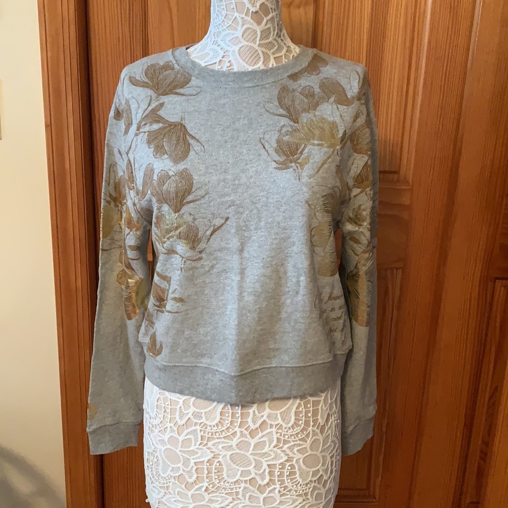 NWT Disney Subtle Mulan Sweater